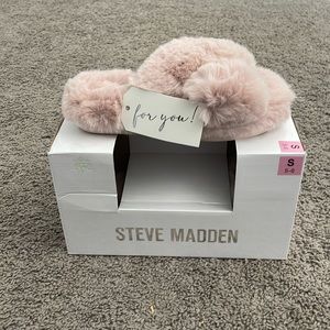 Steve Madden Slippers